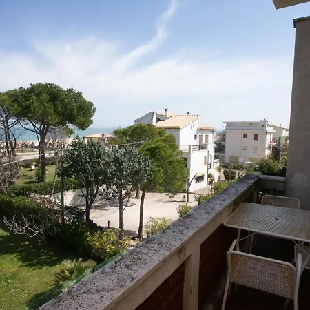 M26 - Marcelli, Trilocale Con Terrazzo A 80 Metri Dal Mare Marcelli